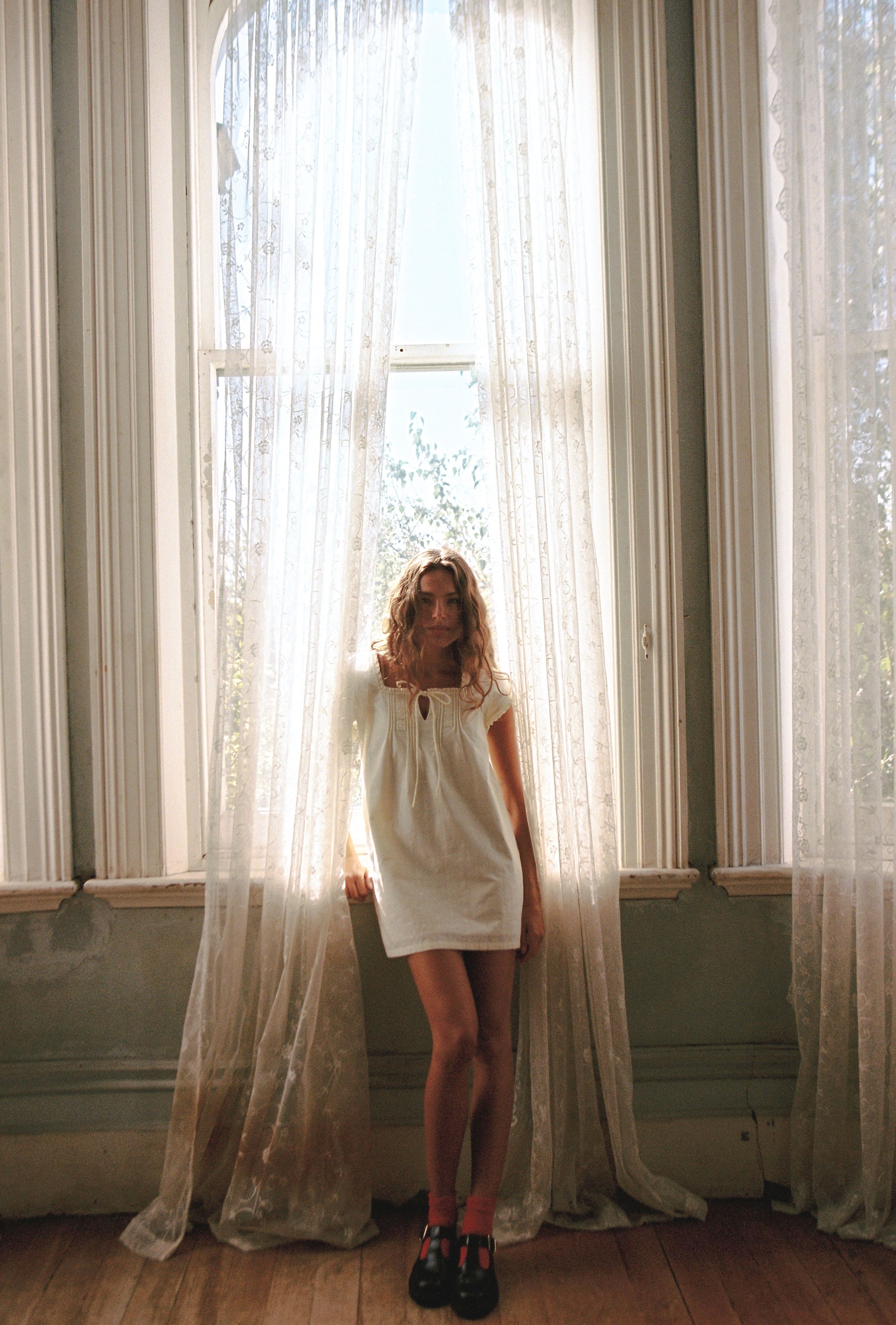 Dresses - JUNI