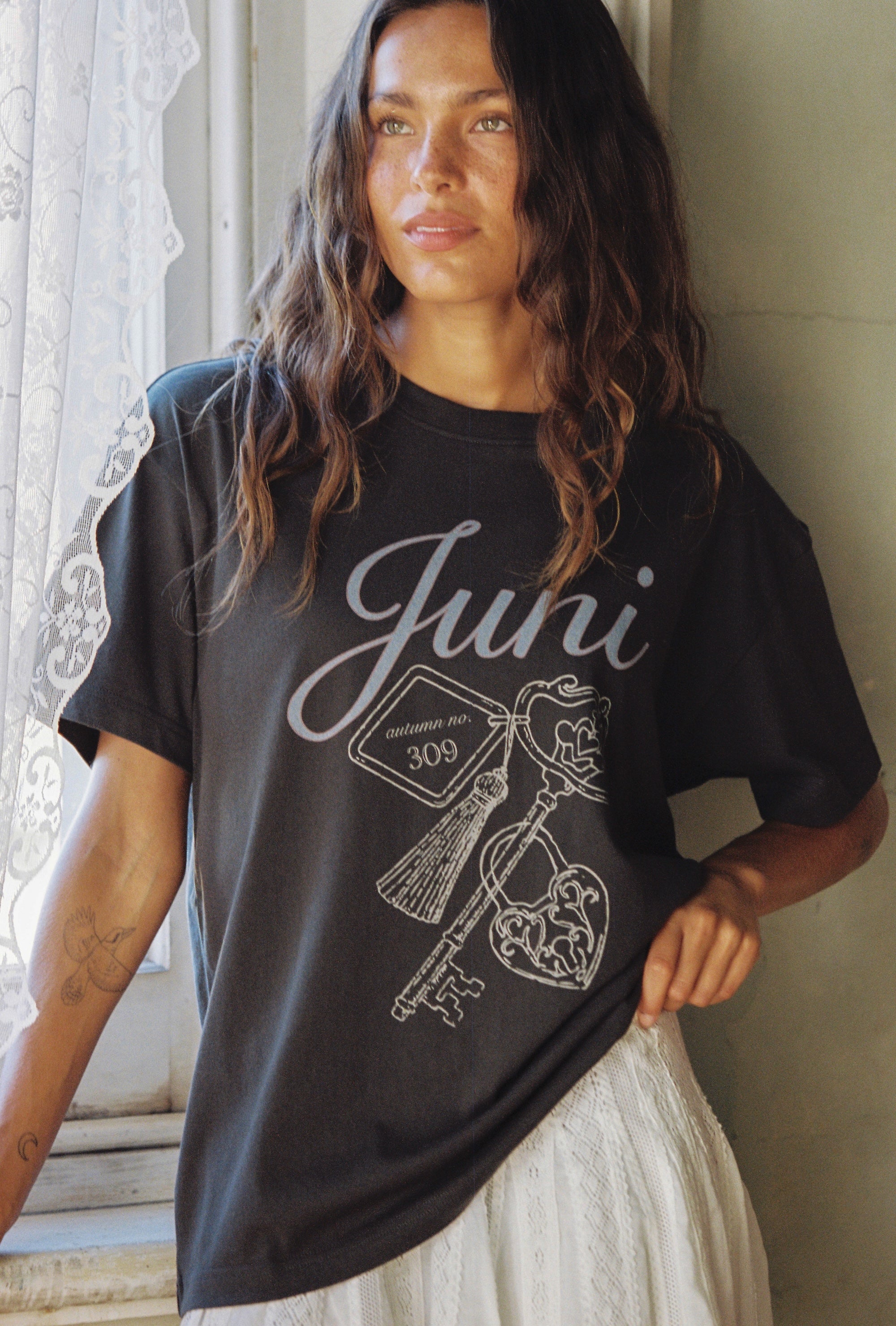 New - JUNI